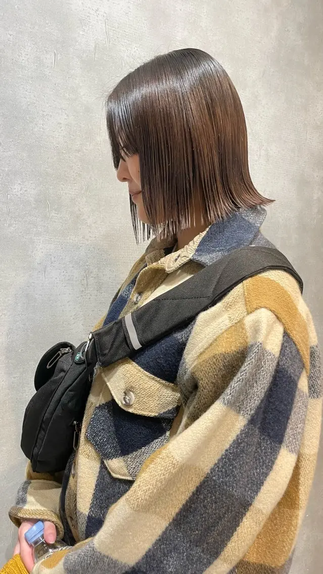 ショート 切りっぱなしボブ ボブ chic 渡辺 桃羽のヘアスタイル