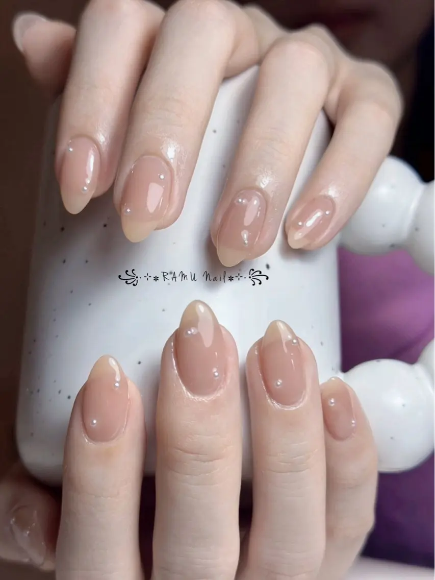 ネイル フレンチネイル 韓国ネイル シンプルネイル ストーンネイル ネイルチップ ハンドネイル RAMU Nail 恵比寿店のネイルデザイン