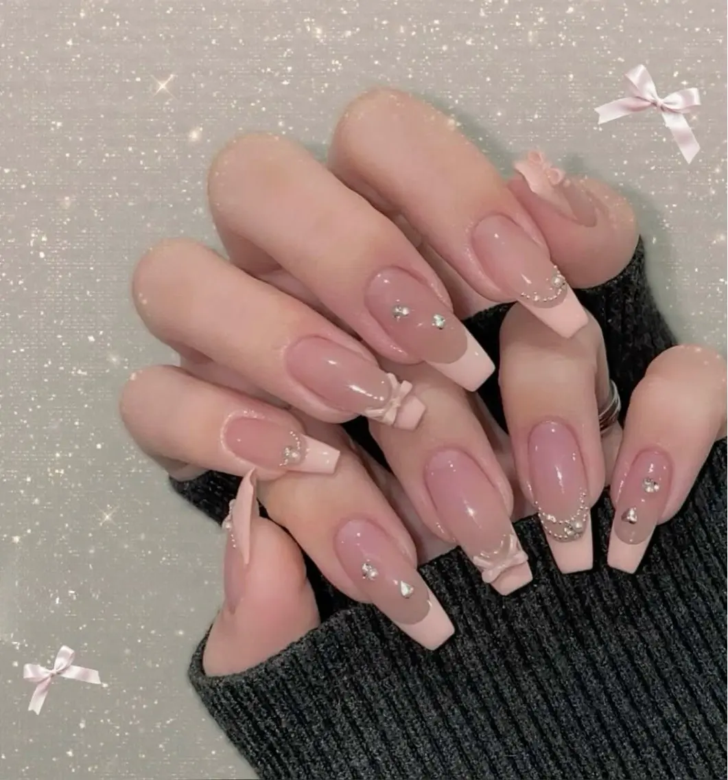 ネイル 長さ出し フレンチネイル グラデーション 卒業式 マグネットネイル ハンドネイル MIHANA NAILのネイルデザイン