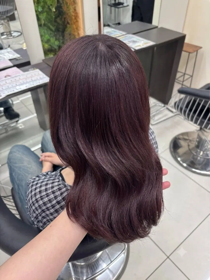 ミディアム ヘアカラー トリートメント 髪質改善カラー✨ るな🕊🫧のヘアスタイル