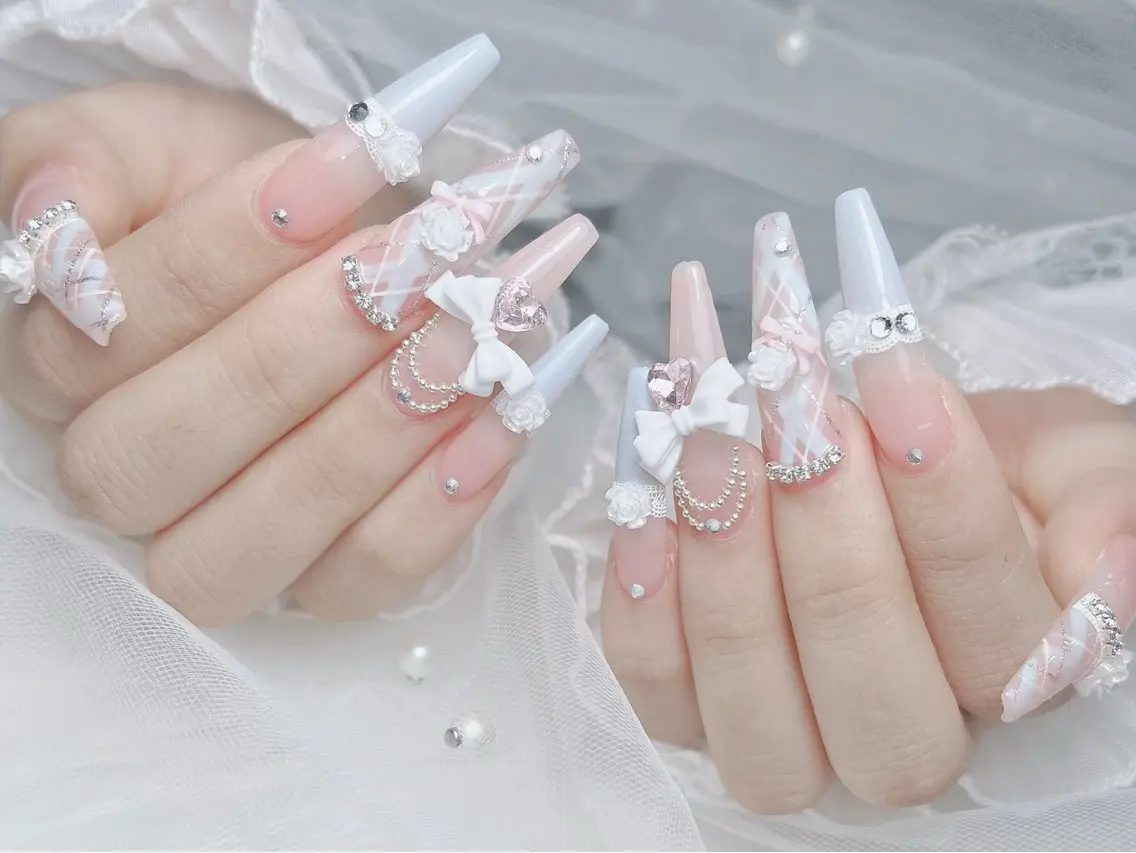 ネイル チークネイル 長さ出し フレンチネイル ジェルネイル ガーリー Sora Nail Studioのネイルデザイン