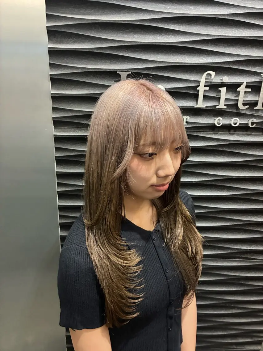 ロング ヘアカラー カラーブリーチ特化 石原勇希のヘアスタイル