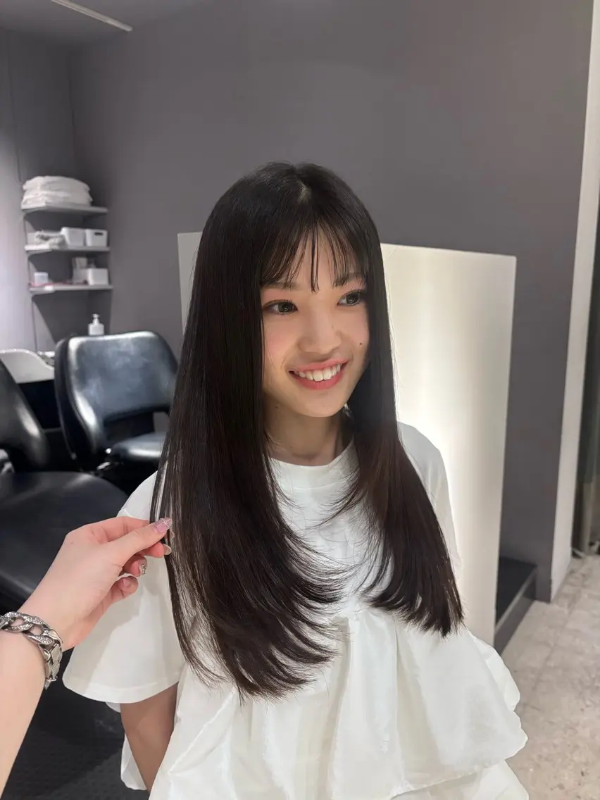 ロング 橋本 璃子のヘアスタイル