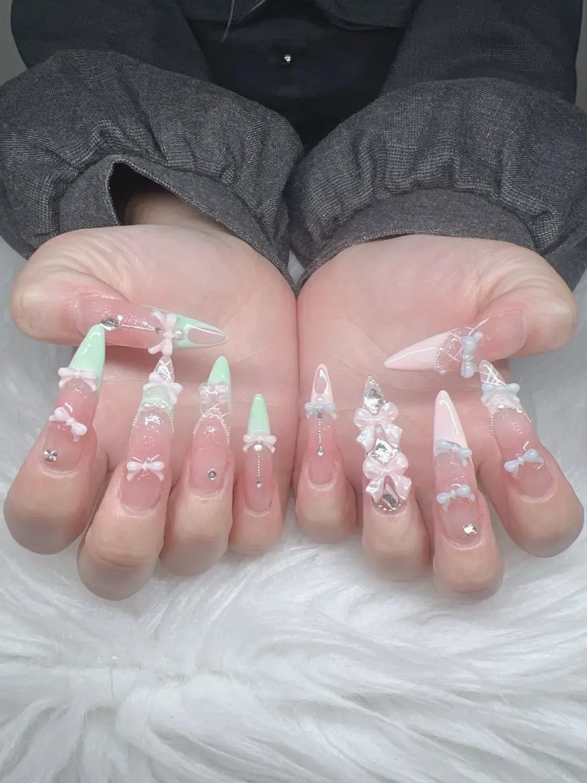 ネイル ハンドネイル Lee Nails チップ長さだし専門店のネイルデザイン