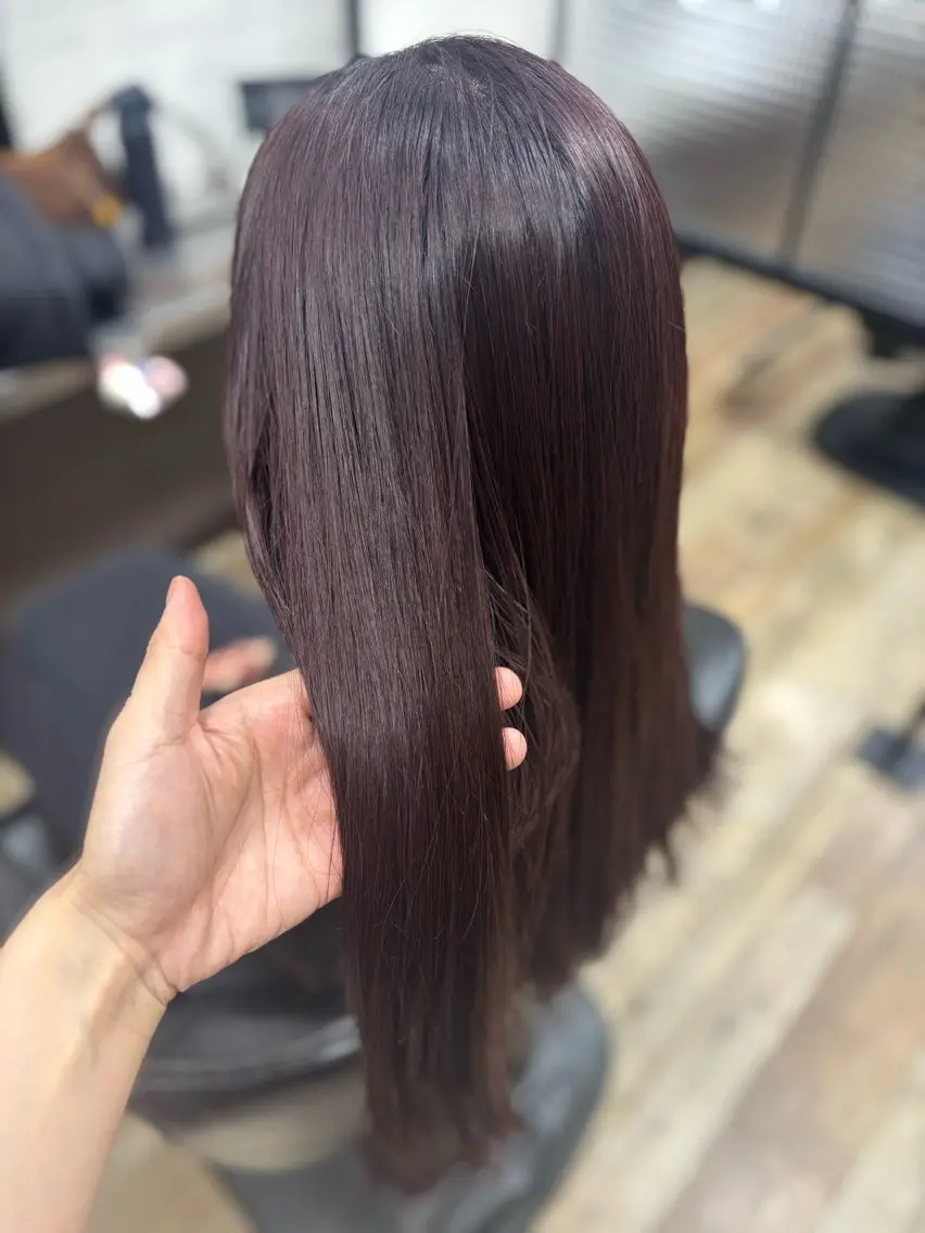 カラー 石川 菜緒のヘアスタイル