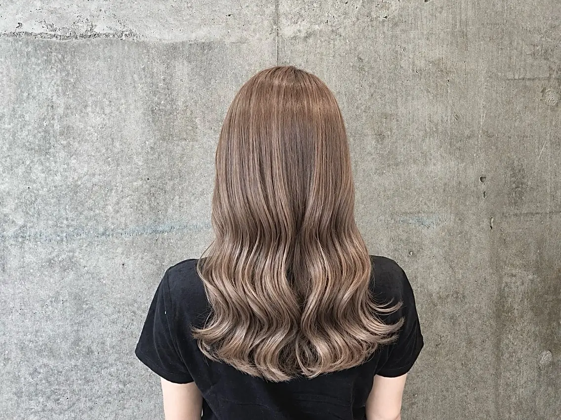 セミロング カラー 蓮見友里 PiSTA/portのヘアスタイル