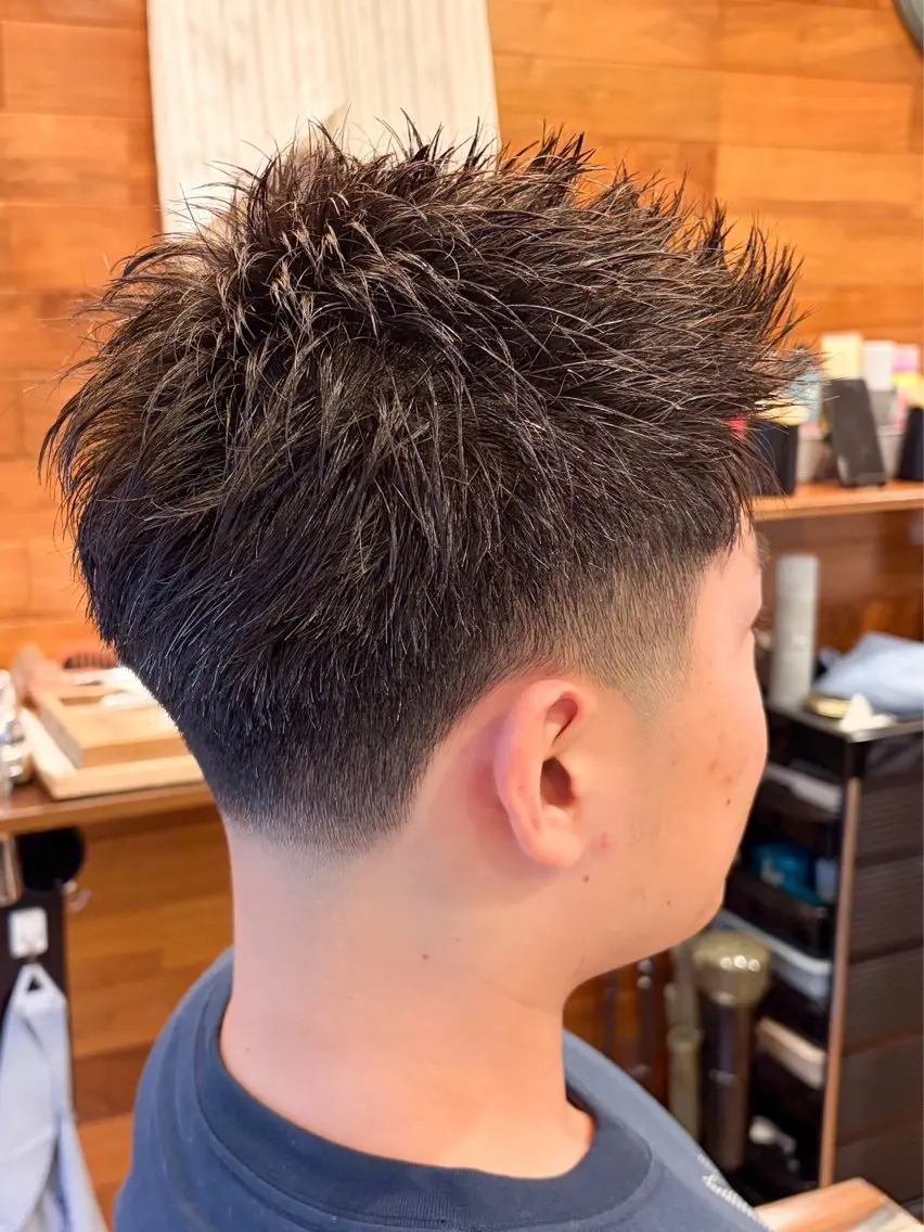 ショート メンズ スパイキーショート ショートヘア カット 三宮メンズカット ヨシイッキのヘアスタイル