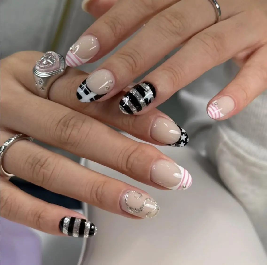 ネイル ハンドネイル she’s nailのネイルデザイン