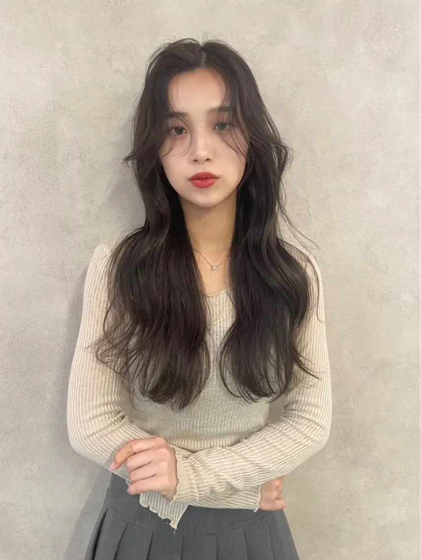 ロング モデル募集中🪄 レイヤー🍒ここみのヘアスタイル