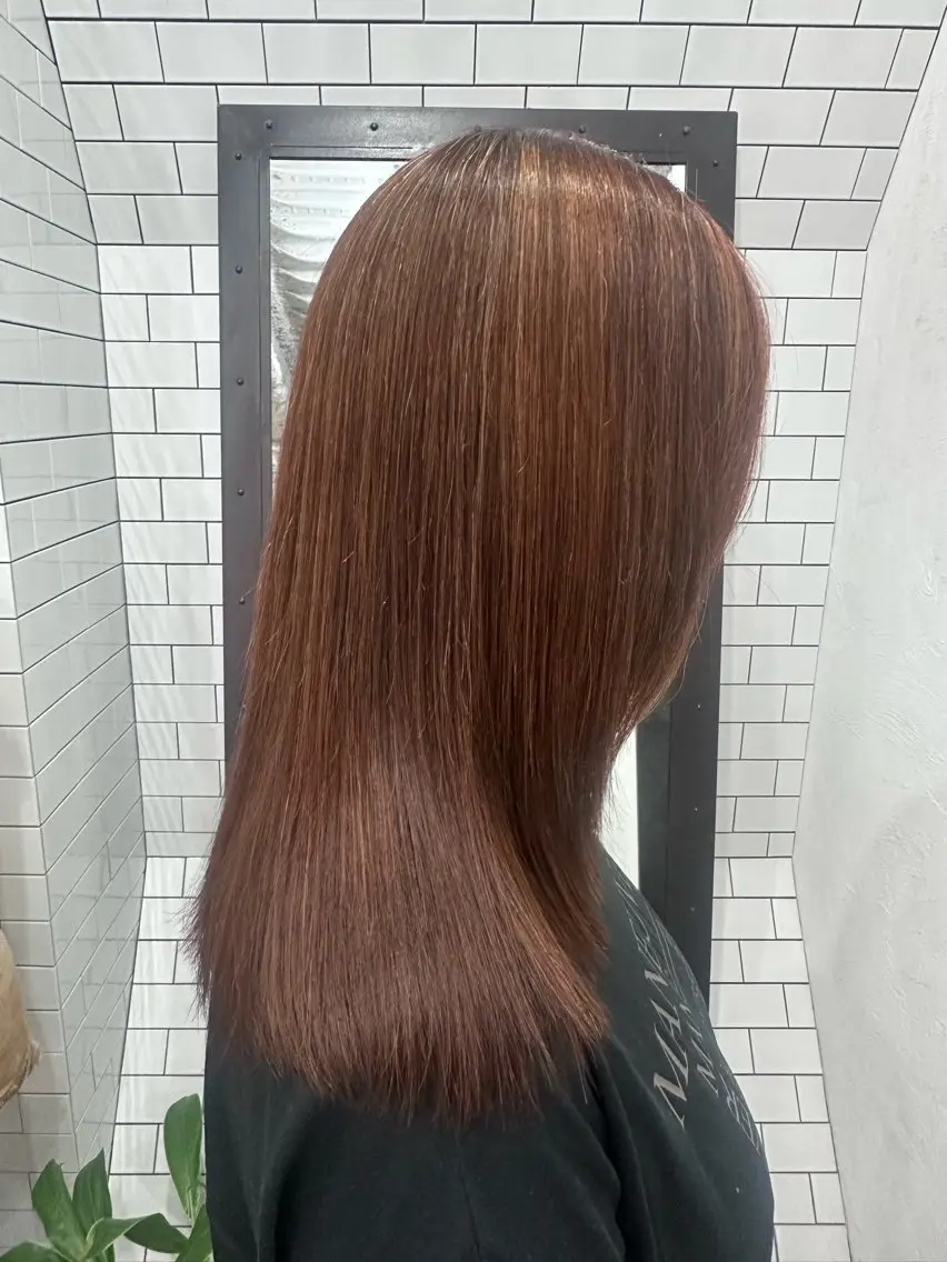 セミロング カット 縮毛矯正 トリートメント 妙見 知洋のヘアスタイル
