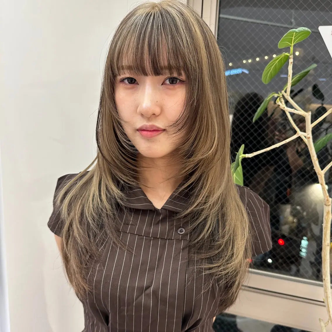 ロング カラー ブリーチ デザインカラー カット ヘアカラー トリートメント レイヤー/ウルフ/ ハイトーンchimiのヘアスタイル