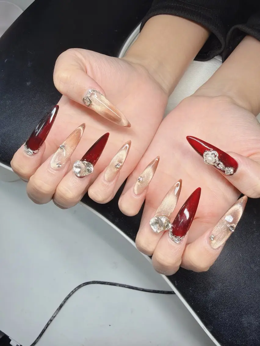 ネイル ハンドネイル Lee Nailsのネイルデザイン