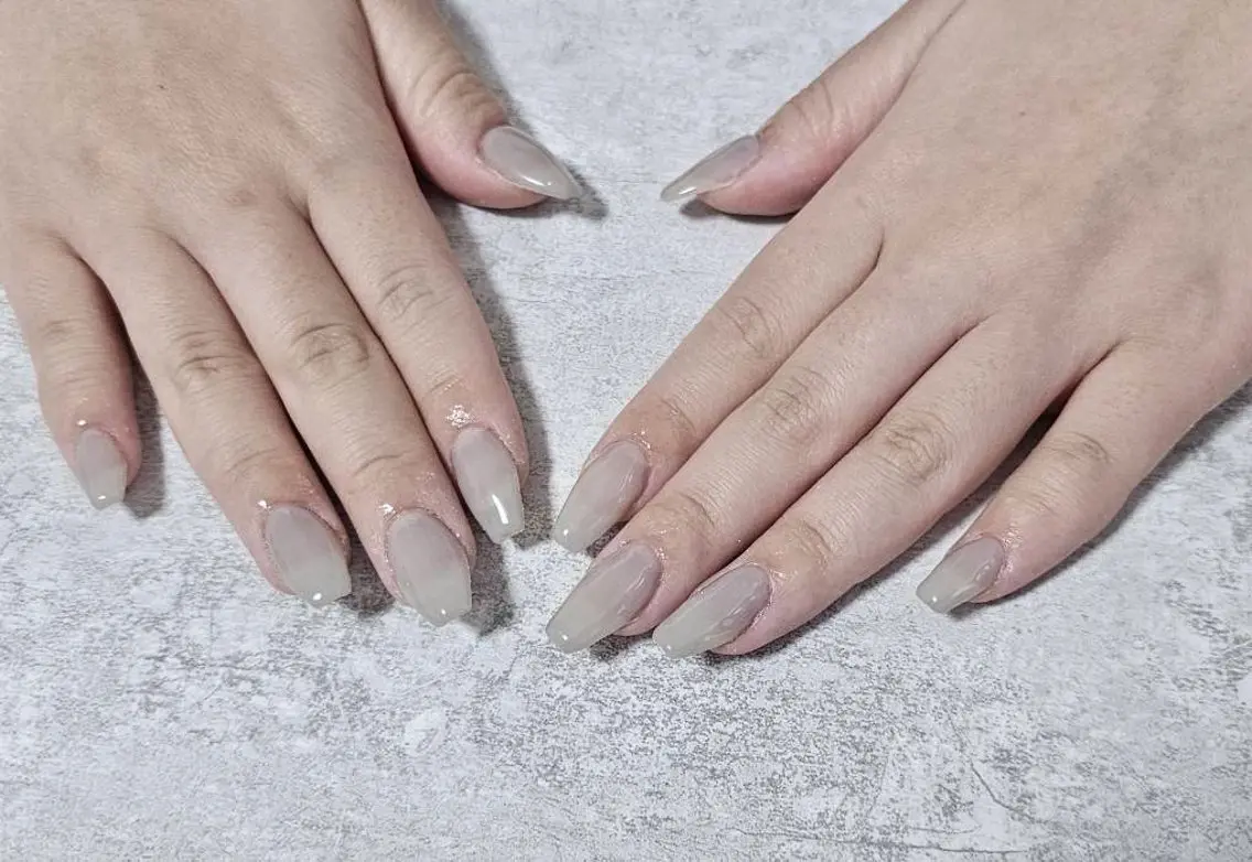 ネイル オーロラネイル フットネイル フレンチネイル ジェルネイル マグネットネイル ハンドネイル mogunail &blowのネイルデザイン