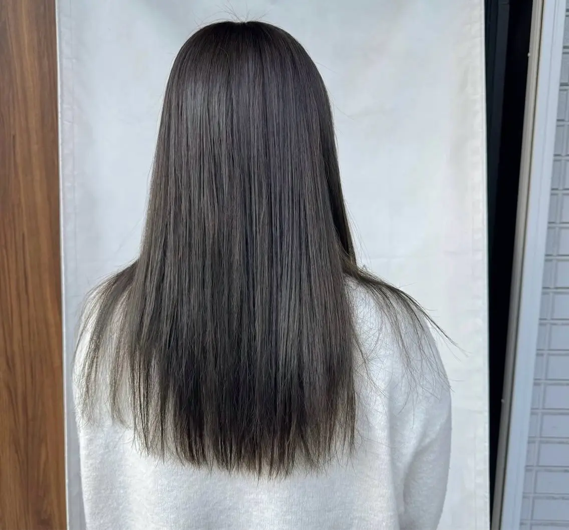 ロング カラー lore umeのヘアスタイル