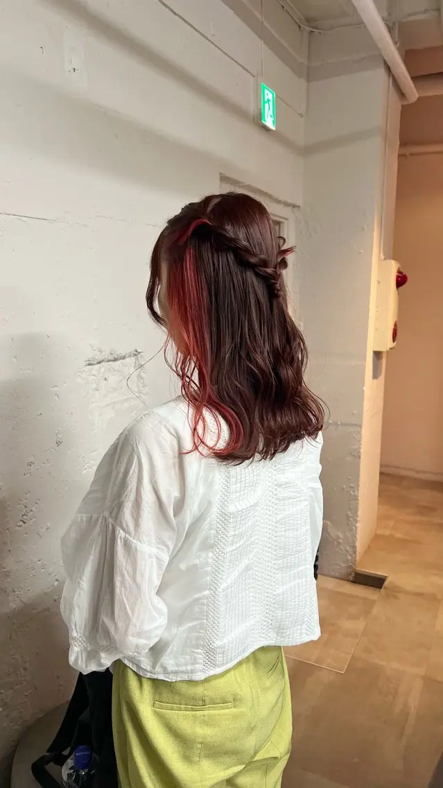 ロング カラー ヘアアレンジ ブリーチ インナーカラー オレンジ ピンクカラー 🎀shell吉祥寺 ナオ🧸のヘアスタイル