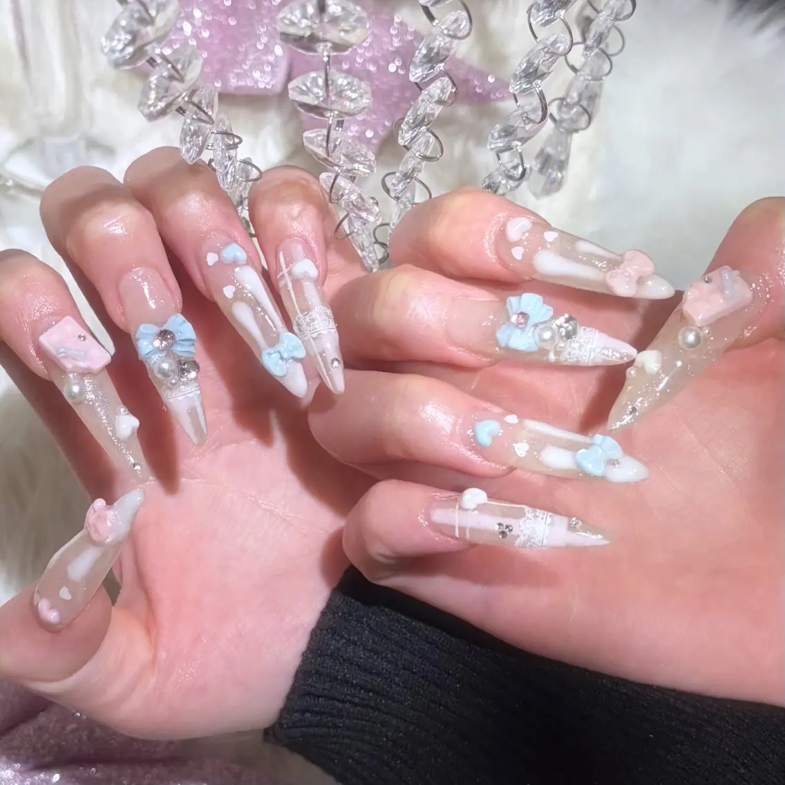 ネイル 水色 ピンク バレンタイン ホワイト ayumi‪‪❤︎‬ Betty Nailのネイルデザイン