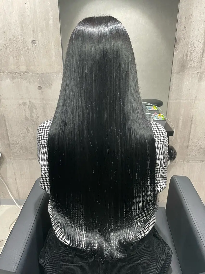 ロング カラー アッシュ アッシュグレー カット 縮毛矯正 トリートメント 🫧透明感/美髪🫧 Hiroakiのヘアスタイル