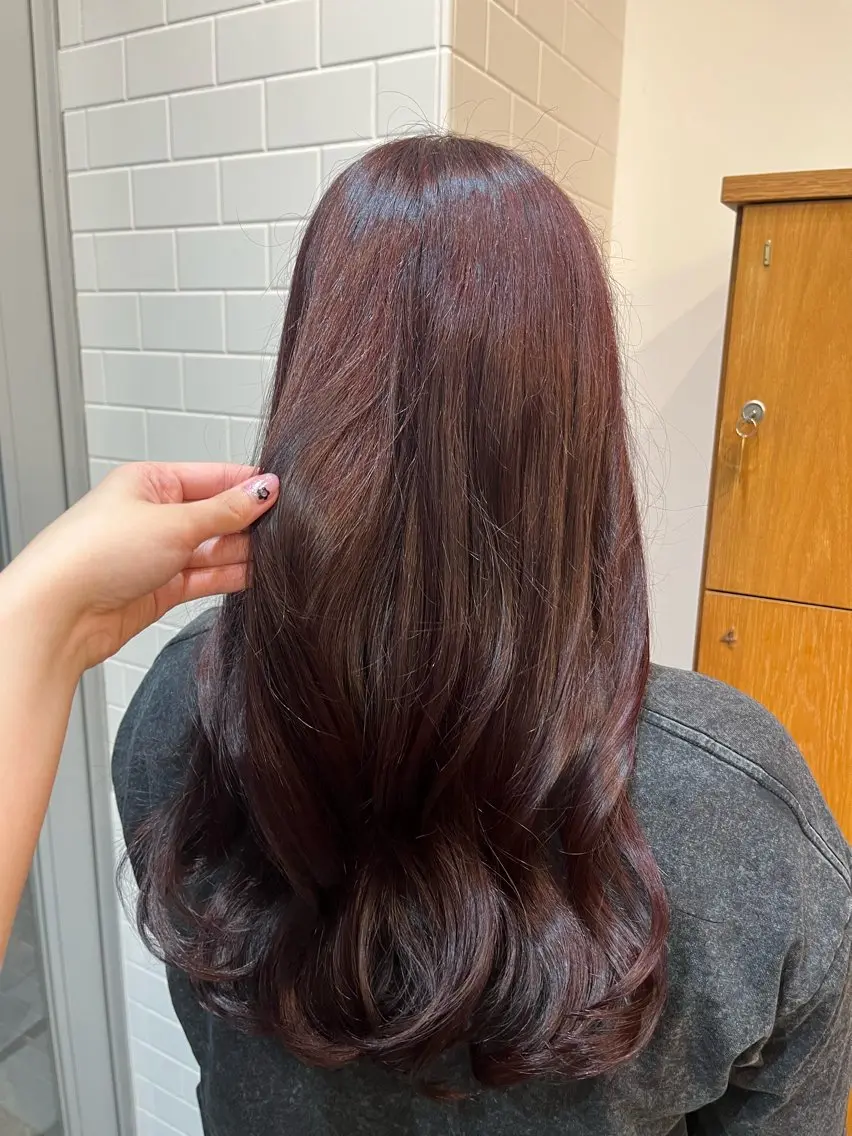 ロング 相田 佳乃のヘアスタイル