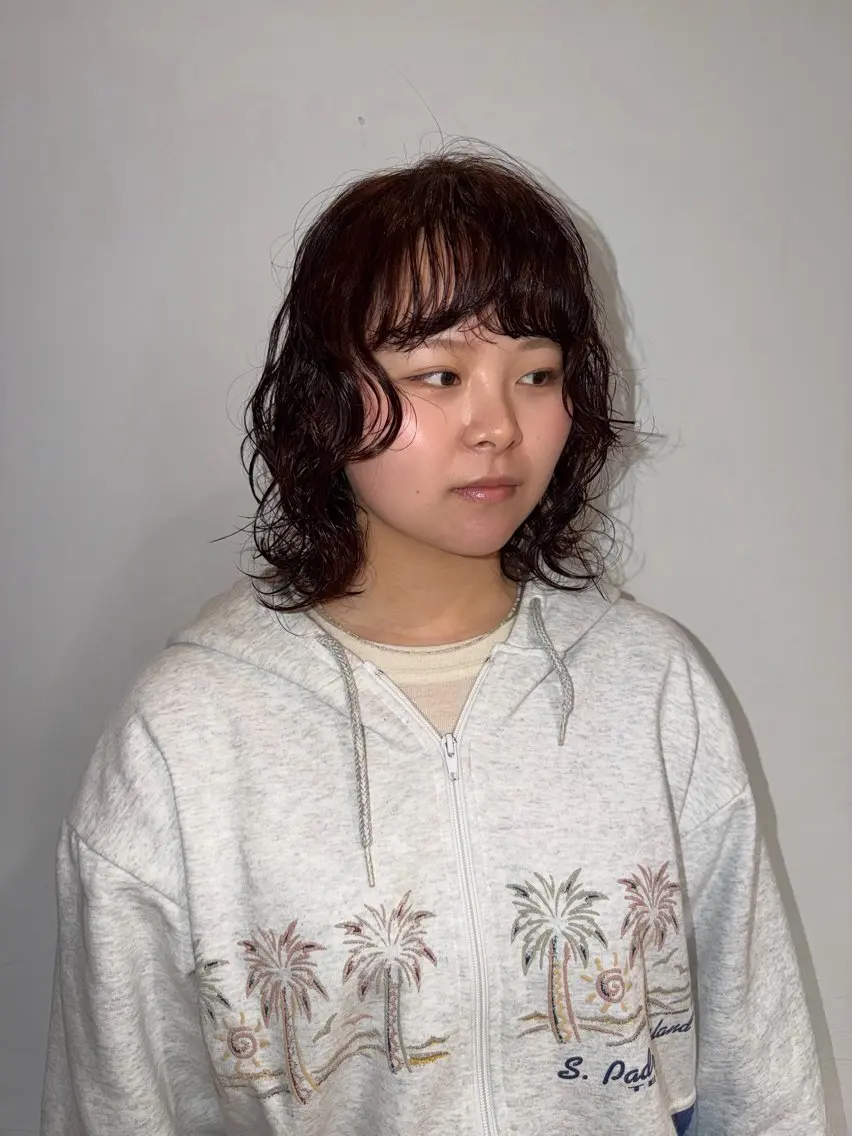ミディアム パーマ パーマ 塩澤 榛奈のヘアスタイル