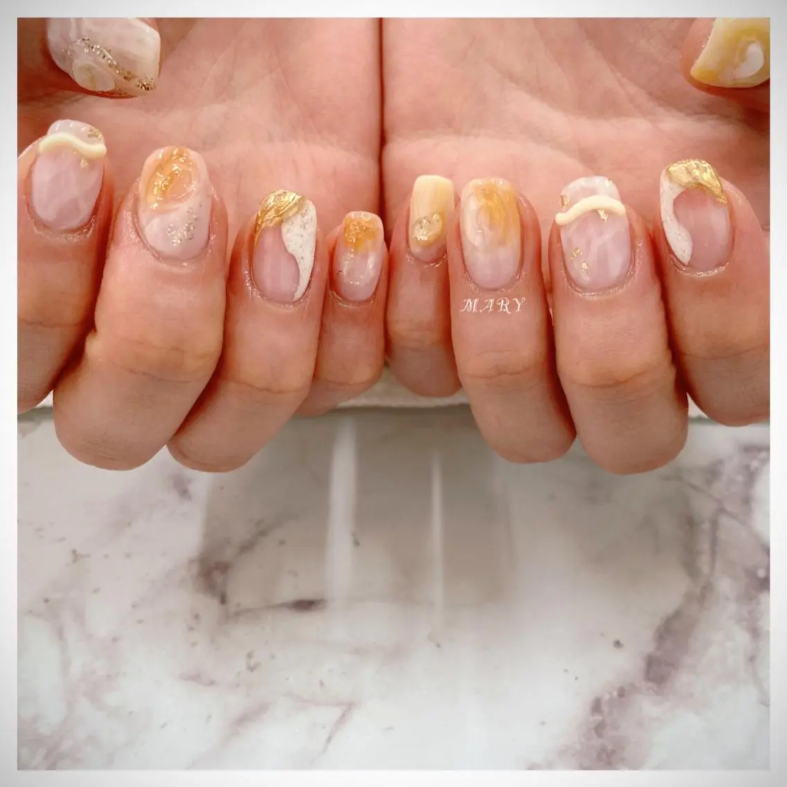 ネイル アートネイル 持ち込み ニュアンスネイル オレンジ 春ネイル ハンドネイル Mary nail .narumiのネイルデザイン