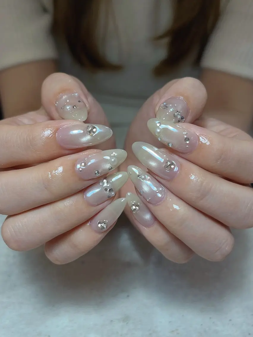 ネイル マグネットネイル ミラーネイル シンプルネイル ストーンネイル ハンドネイル r.nailBY α 大阪福島区/岸本🧸のネイルデザイン