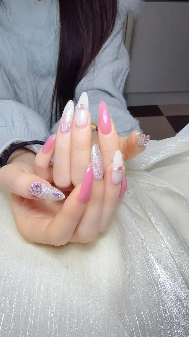 ネイル 長さ出し フットネイル ジェルネイル マグネットネイル 持ち込み ハンドネイル Miss Nailのネイルデザイン