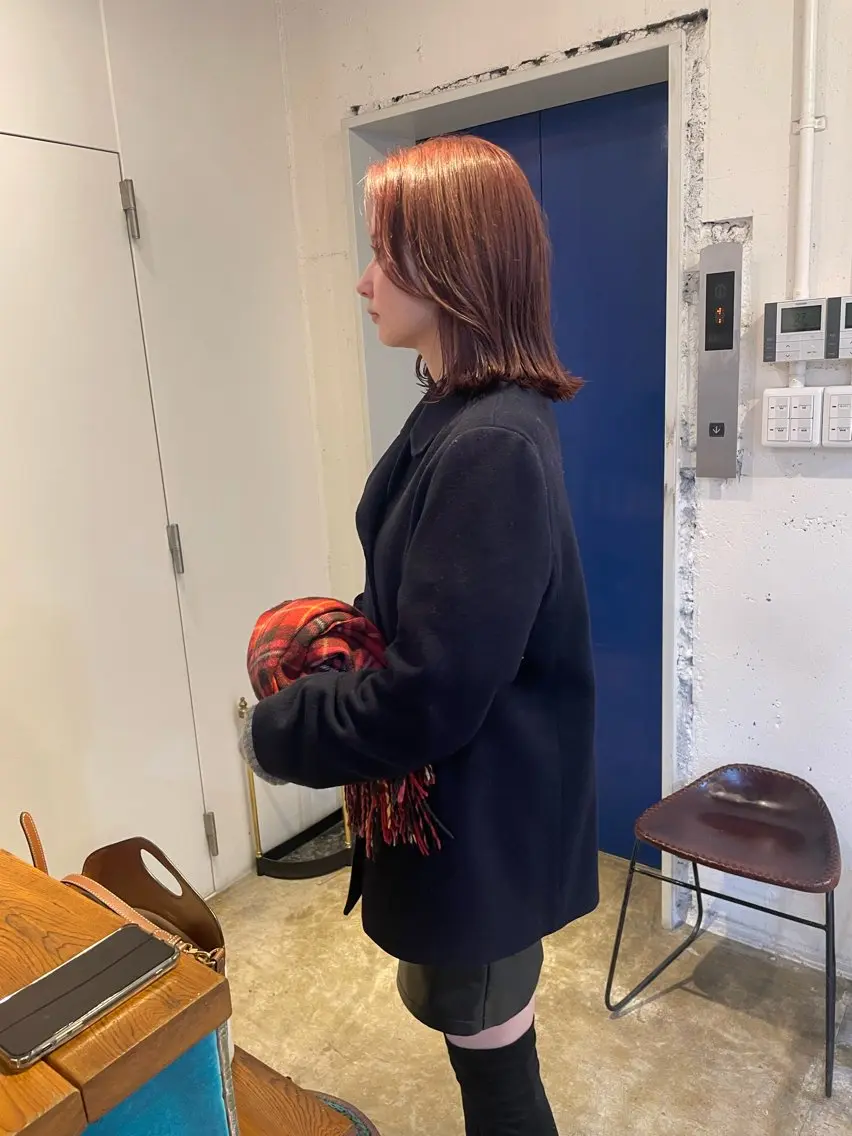 ミディアム カラー レッドカラー カット ヘアカラー トリートメント MIOベージュカラー 柔らかいカラーのヘアスタイル