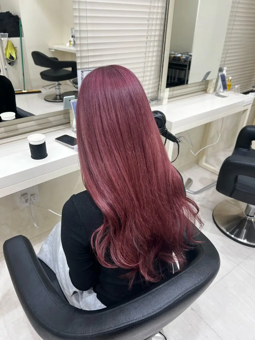 ロング カラー ヘアアレンジ ヘアカラー 韓国レイヤー&ピンク 艶髪🩶maikoのヘアスタイル