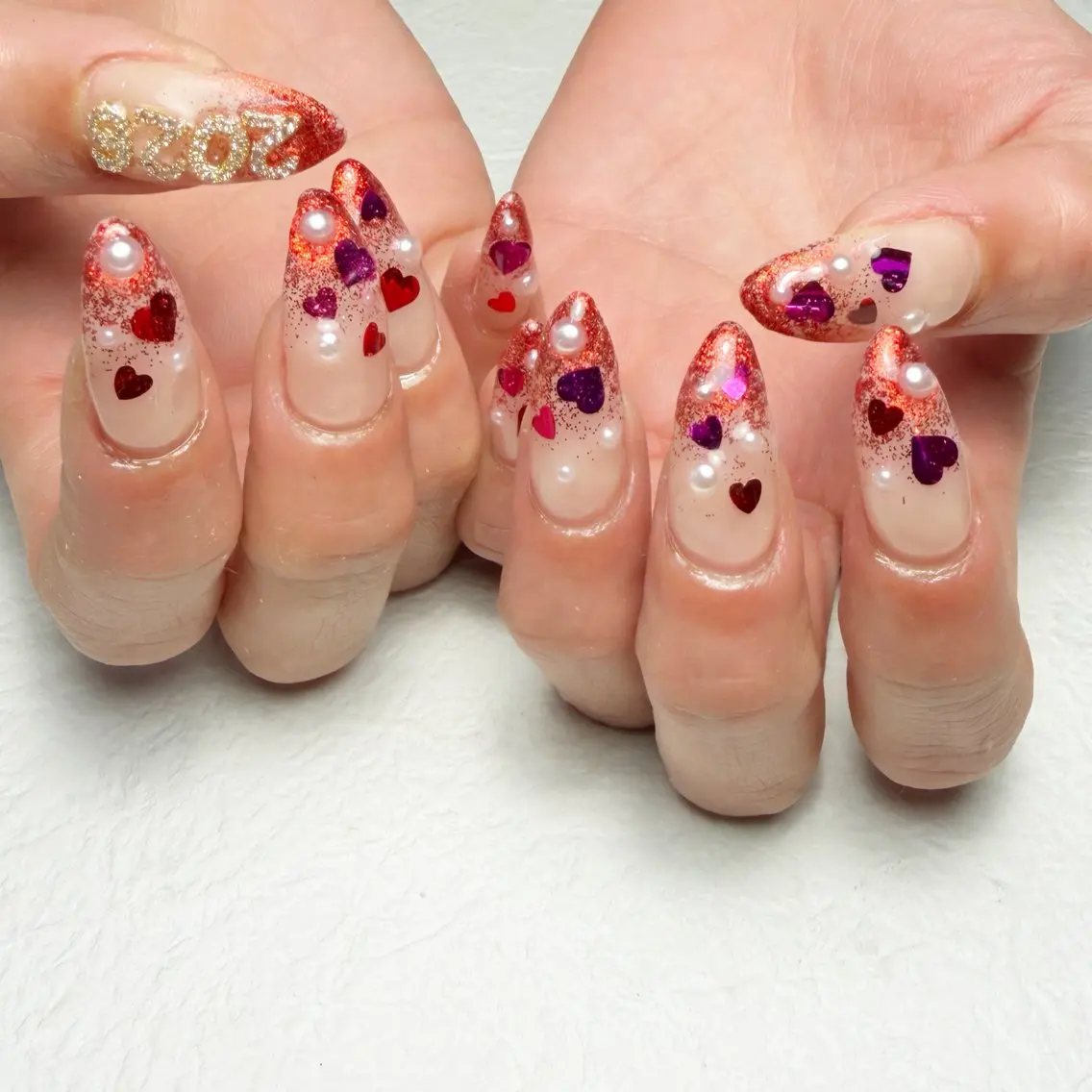 ネイル アートネイル フットネイル ジェルネイル ハート キラキラネイル ハンドネイル Y nail なんば堀江店のネイルデザイン