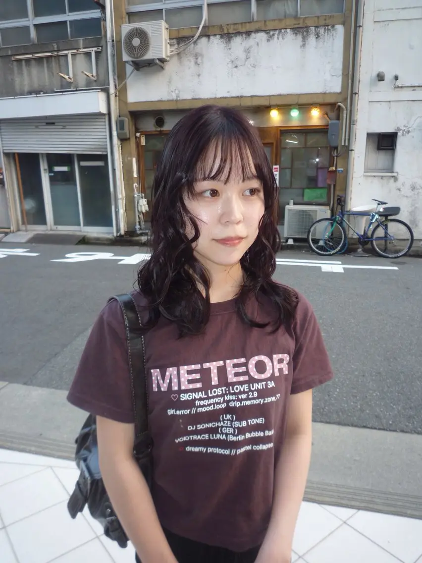 セミロング SLASHスラッシュ 片野さくらのヘアスタイル