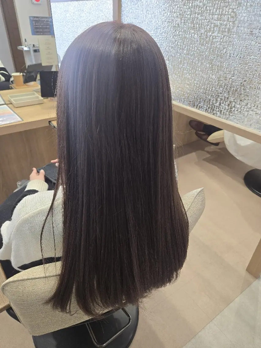 ✨️艶さら、振り返られる美髪にしたい方へ✨️カット+髪質改善ストレートの写真