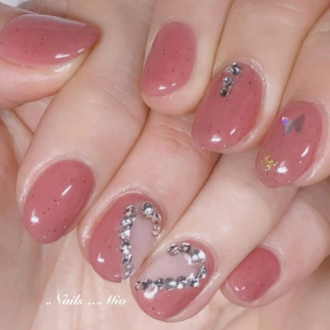 ネイル アートネイル ハート .Nails Mio 赤羽西ネイルサロンのネイルデザイン