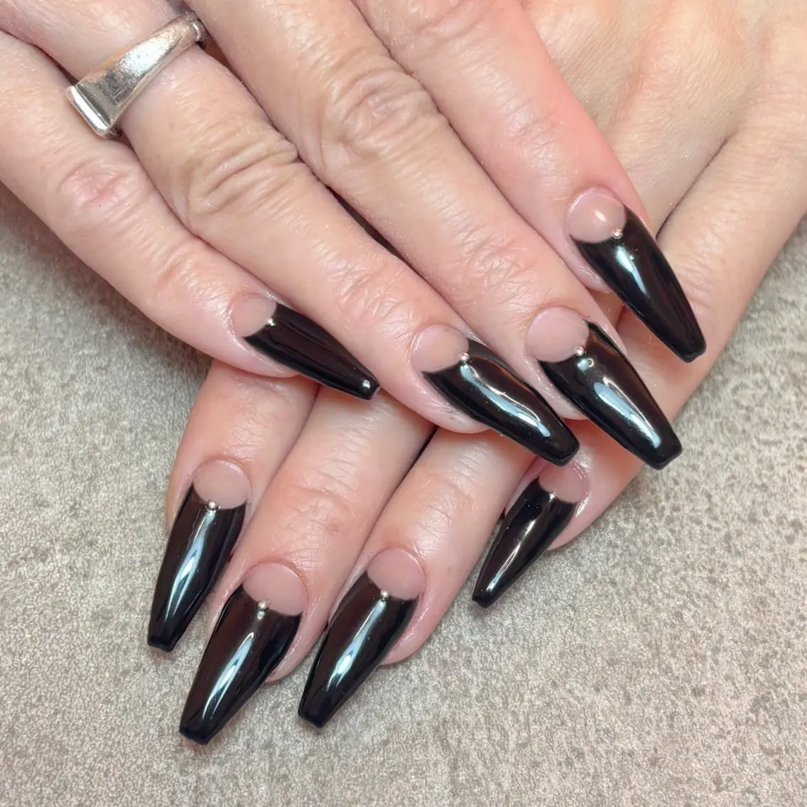 ネイル ハンドネイル nailroom DIASOMNIAのネイルデザイン