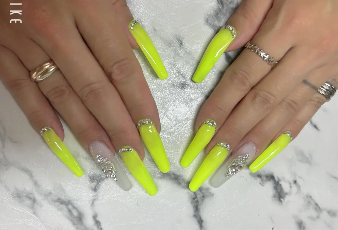 ネイル anela_nail aynのネイルデザイン