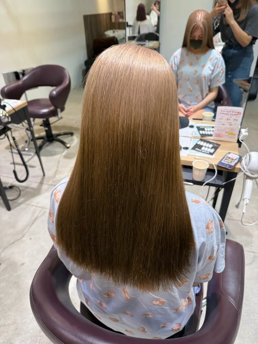 ロング カラー ブリーチ グラデーションカラー ハイトーンカラー 片山 実莉のヘアスタイル