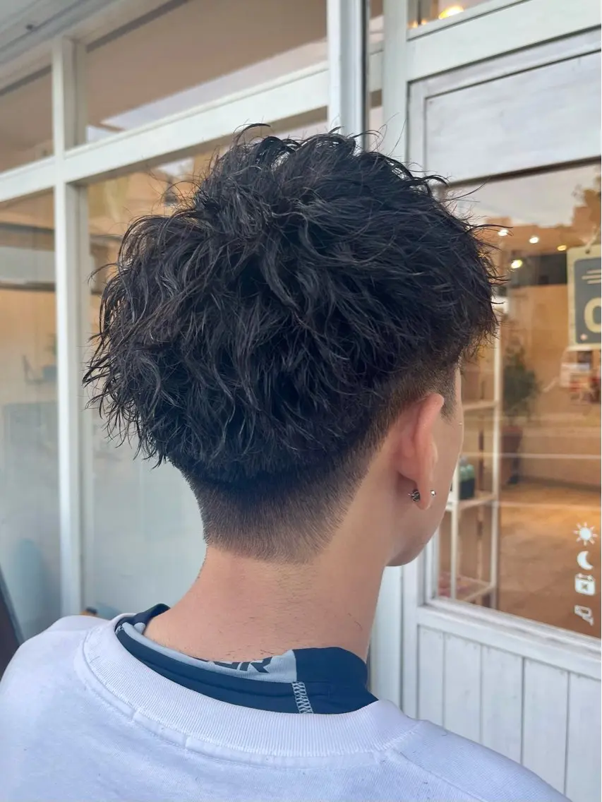ショート カット パーマ 🍭透明感カラー 志賀拓海🍬🌈のヘアスタイル