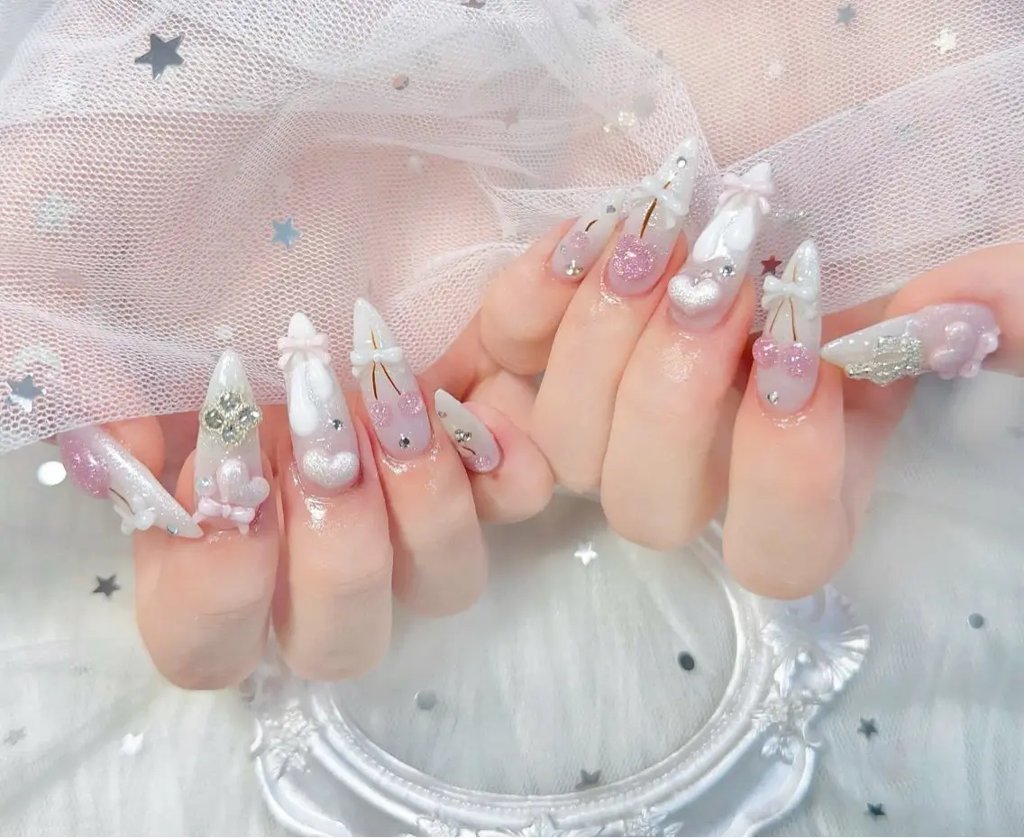 ネイル チークネイル ドット 長さ出し フットネイル フレンチネイル ハンドネイル Hana Nail Salonのネイルデザイン