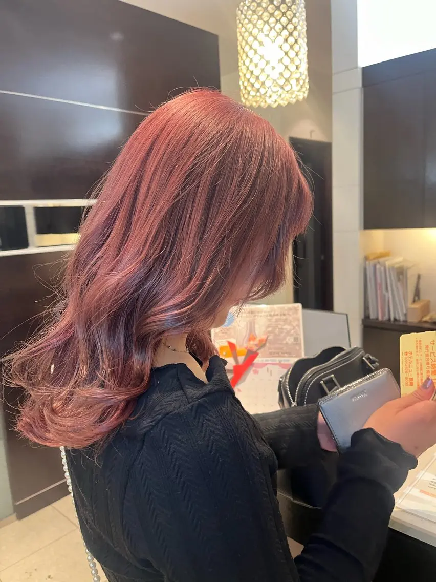セミロング カラー ブリーチ ピンクカラー タナカ Tanakaのヘアスタイル
