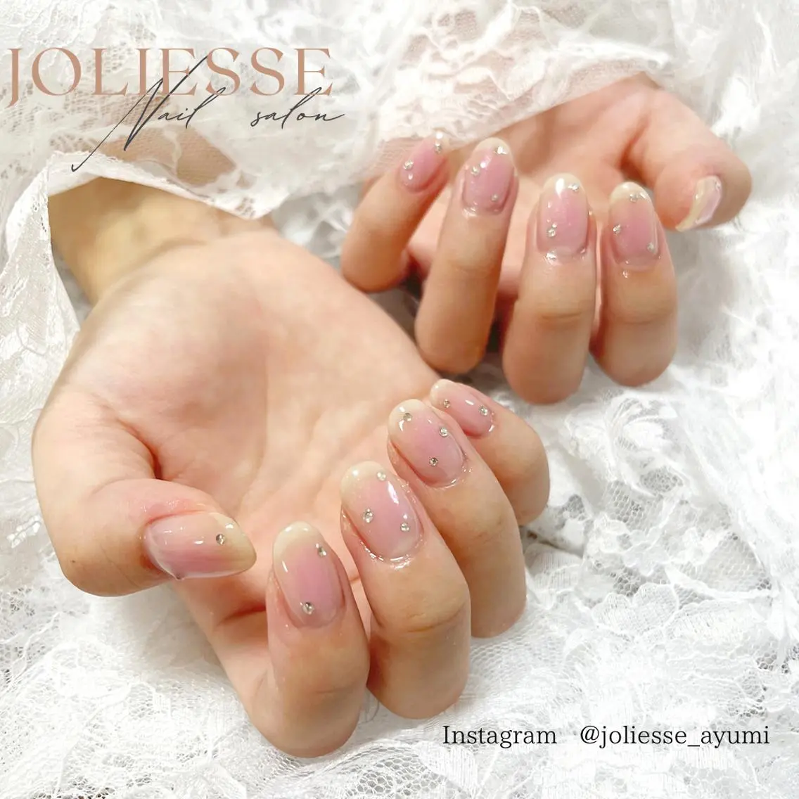 ネイル チークネイル キラキラネイル ストーンネイル ハンドネイル JOLIESSE Ayumiのネイルデザイン