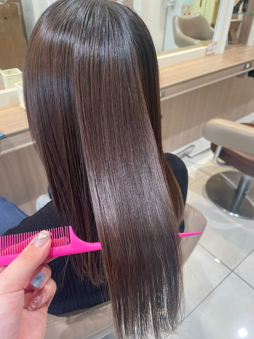 【平日限定✨️】U24クーポン️🩵ヘアカット+縮毛矯正+トリートメントの写真