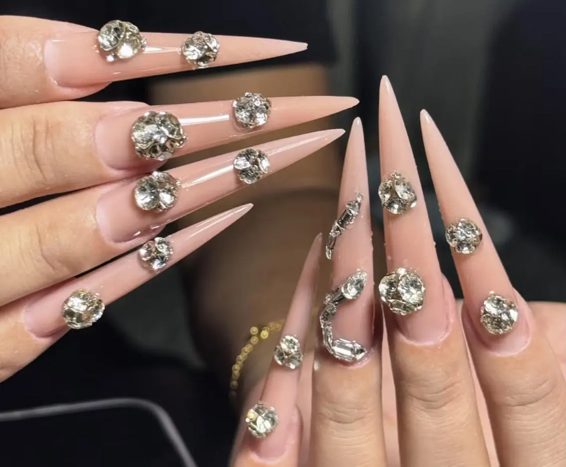 ネイル ハンドネイル エリ🫧 nail池袋東口のネイルデザイン