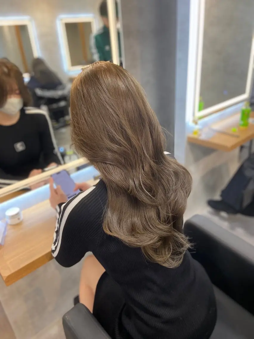 ロング カラー ヘアアレンジ ヘアカラー レイヤー×透明感カラ ーHAYATOのヘアスタイル