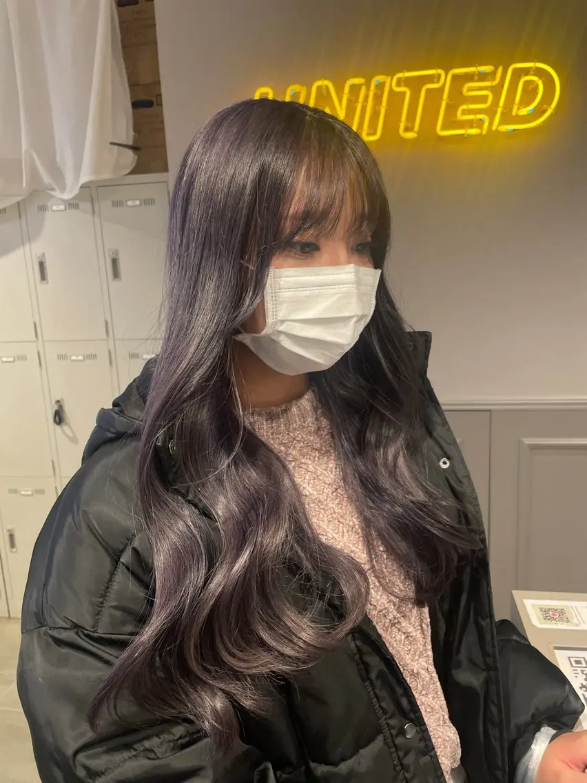 ロング カラー 抜け感レイヤー︴ ニュアンスカラーのヘアスタイル