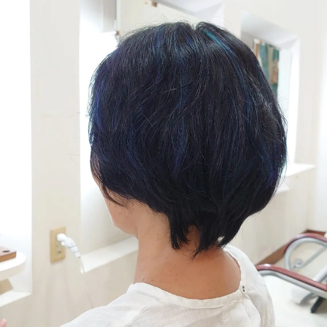 カラー ショート ショートヘア カット キンジョウ エナミのヘアスタイル