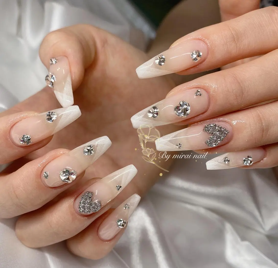 💅ハンドネイル【新規オフ無料】✨チップ長さだし10本アートパーツつけ放題✨持ち込みオケ👌💰14980の写真