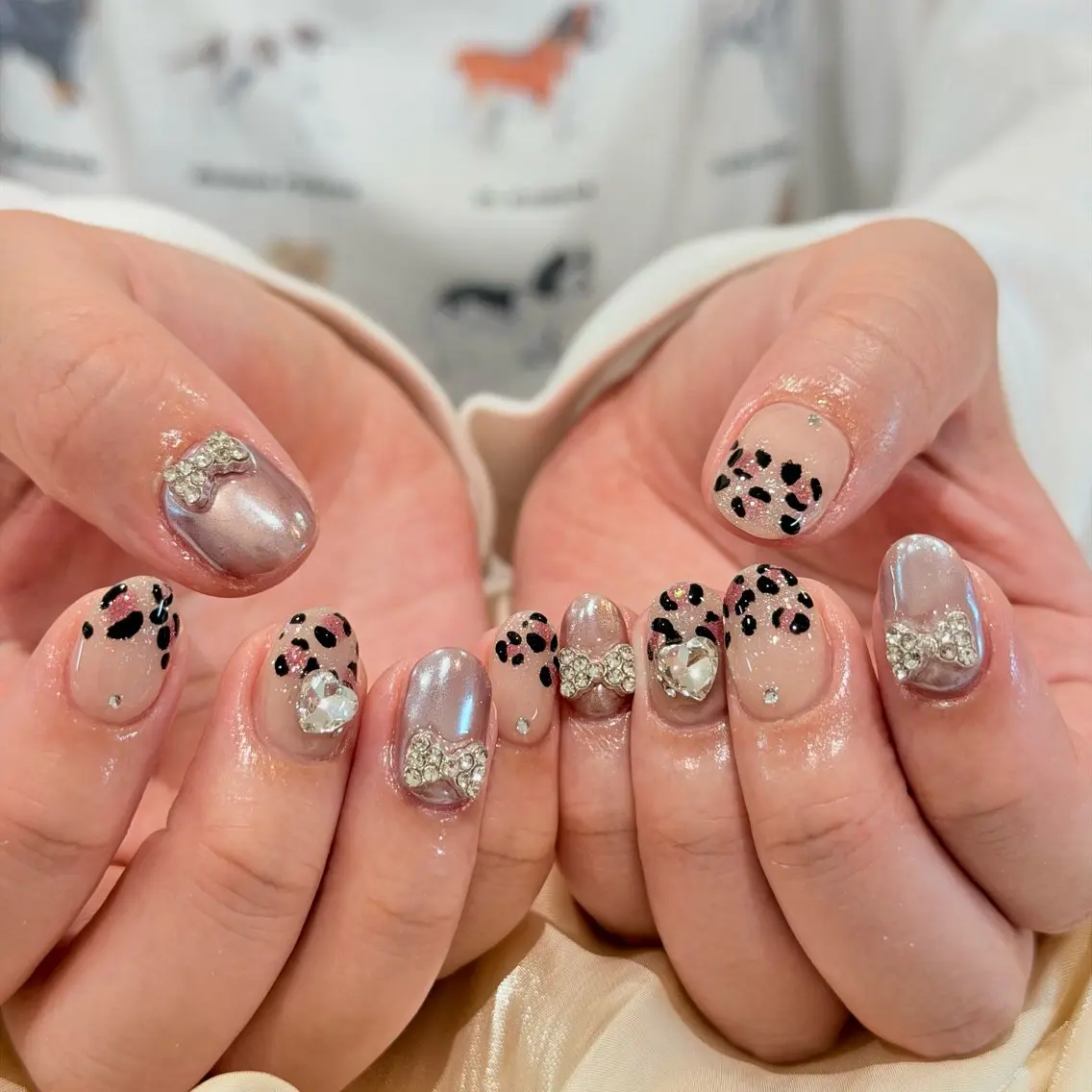 ネイル オーロラネイル 長さ出し フレンチネイル ジェルネイル マグネットネイル ハンドネイル Luci Nailのネイルデザイン