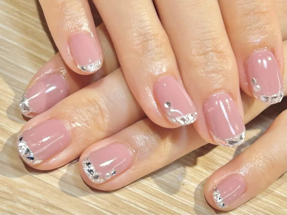 ネイル 成人式 フレンチネイル ガラスフレンチ ブライダルネイル nail salon Aymのネイルデザイン