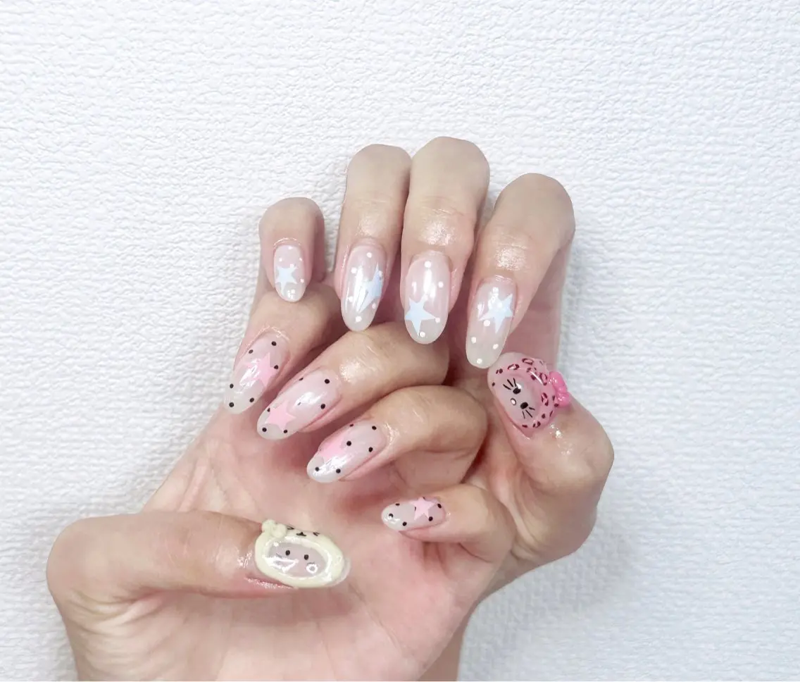 ネイル アートネイル オーロラネイル チークネイル フレンチネイル ガラスフレンチ ハンドネイル 🎀🎀YooLi Nail Salonのネイルデザイン