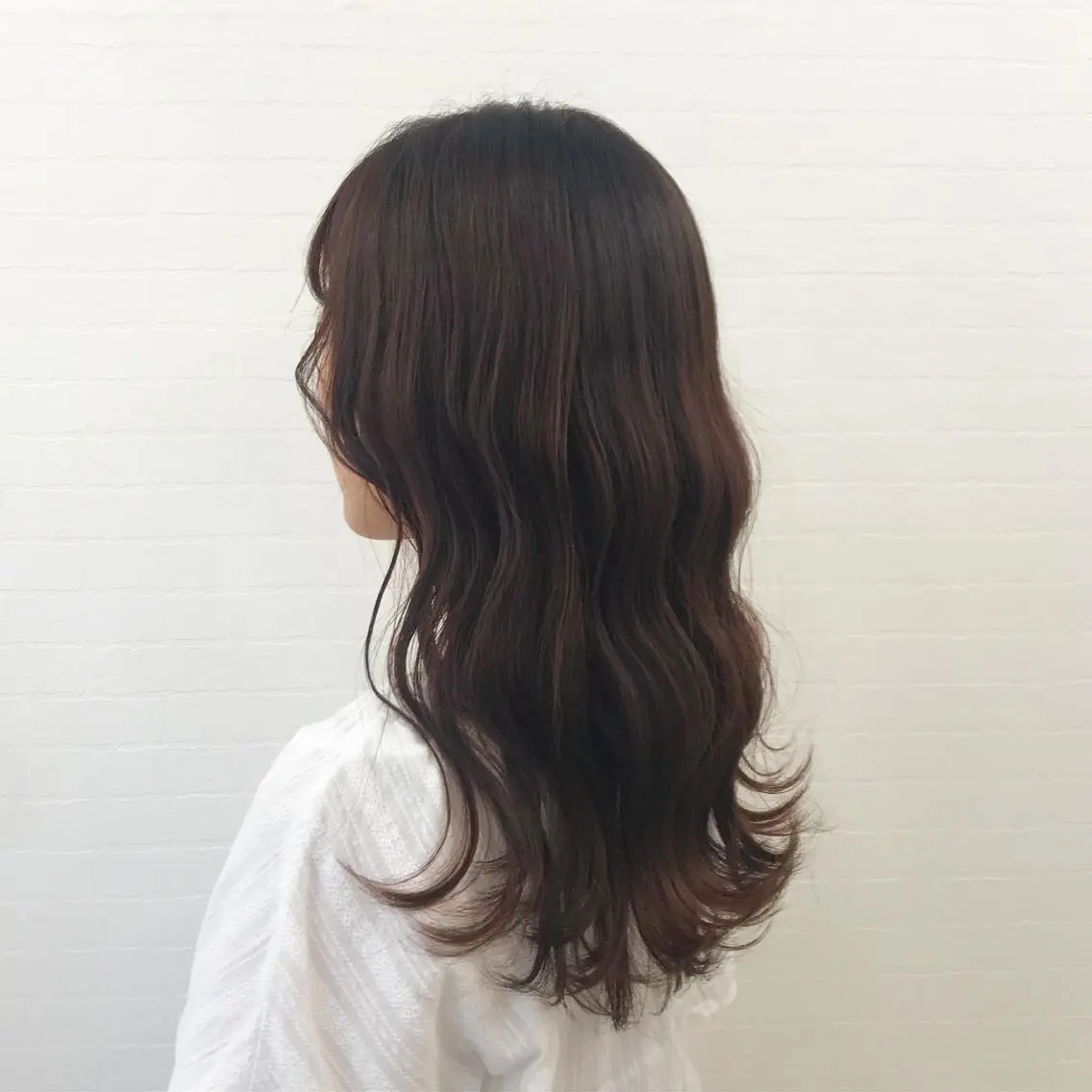 ロング カラー オリーブ/アッシュ やわらか透明感カラーのヘアスタイル