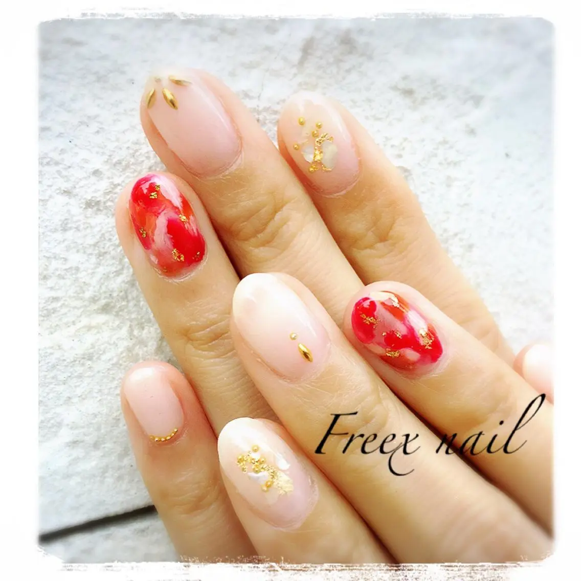 ネイル 持ち込み ニュアンスネイル 赤色 freex nail /ニュアンス/個性派のネイルデザイン